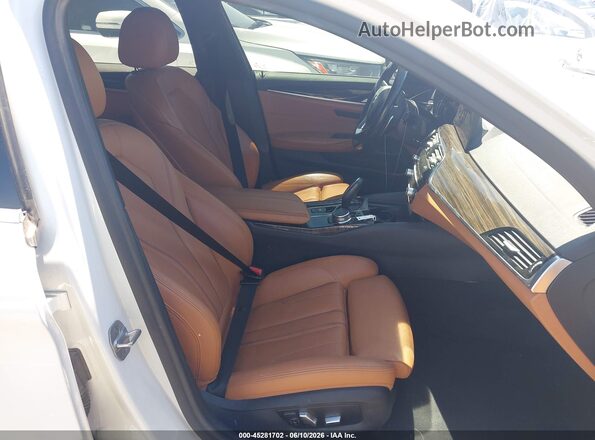 WBAJA9C59KB391859 2019 BMW 5 SERIES White Front interior view