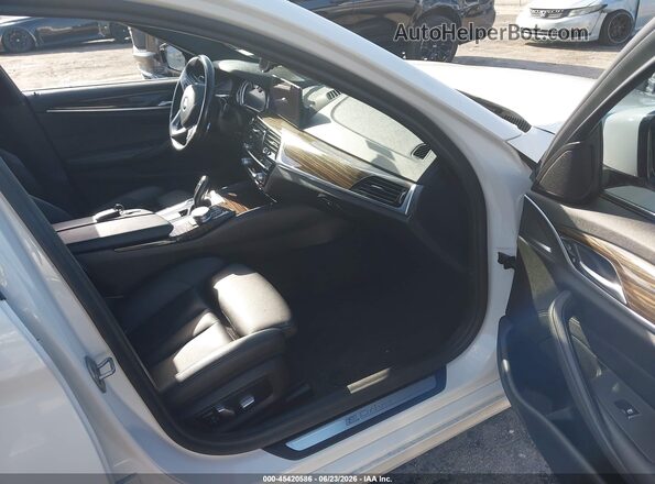 WBAJB1C50JB085663 2018 BMW 5 SERIES White წინა სალონის ხედი