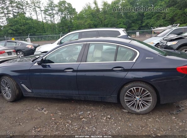 WBAJB1C55JB085206 2018 BMW 5 SERIES Blue Widok wnętrza 360 stopni