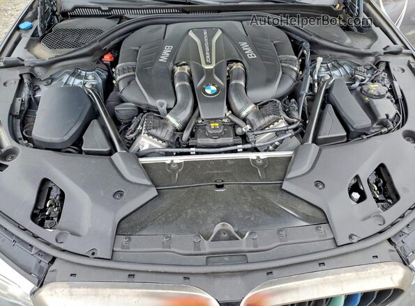 WBAJB9C58JB035026 2018 BMW M5 Серый Вид задней части салона