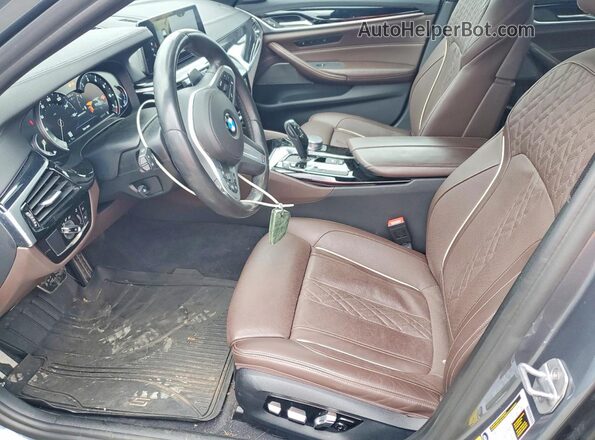 WBAJB9C58JB035026 2018 BMW M5 Серый Вид салона спереди
