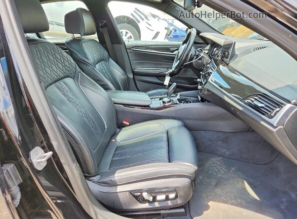 WBAJB9C58JB035348 2018 BMW M5 Black Вид салону спереду