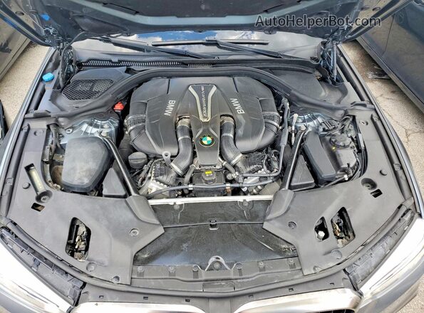 WBAJB9C5XJB035853 2018 BMW M5 Gray 