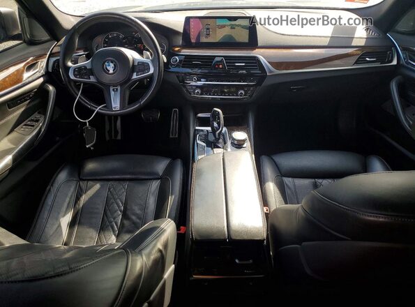 WBAJB9C5XJB287277 2018 BMW 5 SERIES Silver Вид панелі приладів