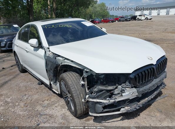 WBAJE5C36HG478447 2017 BMW 5 SERIES White Front view