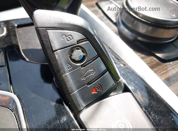 WBAJE5C36HG478447 2017 BMW 5 SERIES White Dashboard view