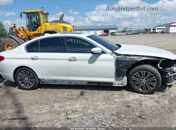 WBAJE5C36HG478447 2017 BMW 5 SERIES White 360 interior view