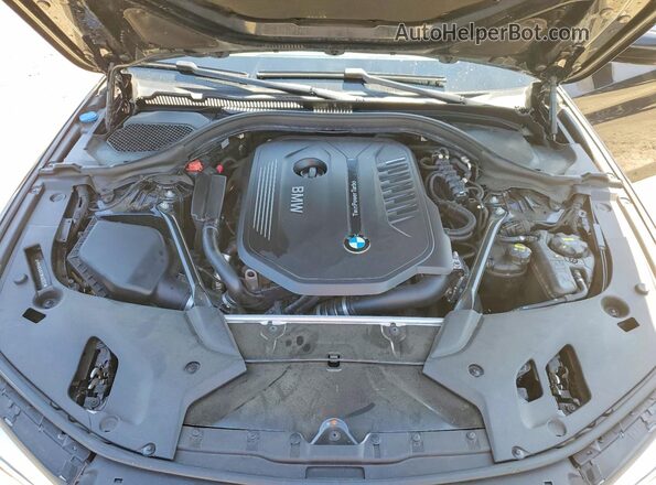 WBAJE5C57JWA93012 2018 BMW 5 SERIES Charcoal Widok wnętrza z tyłu