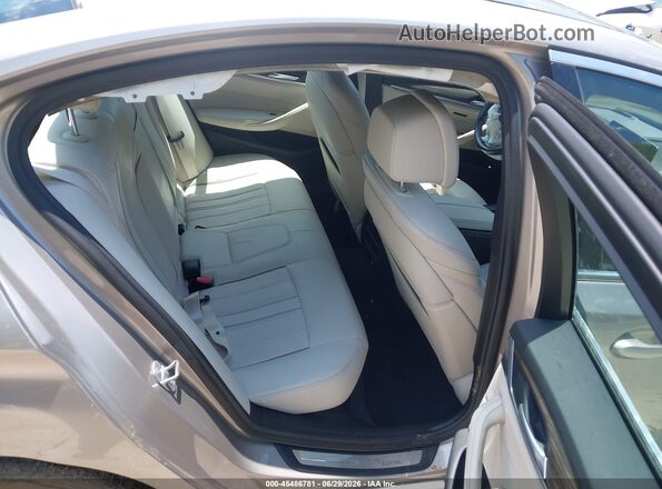 WBAJE5C5XKWW42488 2019 BMW 5 SERIES Brown Widok naklejki z numerem VIN
