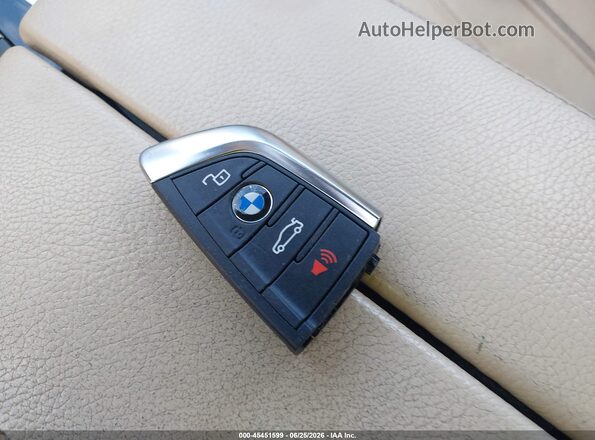 WBAJE7C33HG888120 2017 BMW 5 SERIES Белый Вид панели приборов