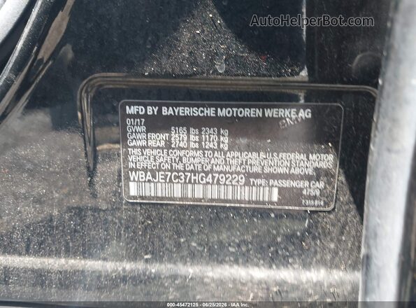 WBAJE7C37HG479229 2017 BMW 5 SERIES Black Вид підкапотного простору