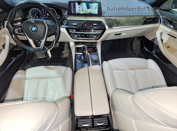 WBAJE7C51JWD53108 2018 BMW 5 SERIES Blue Вид панелі приладів