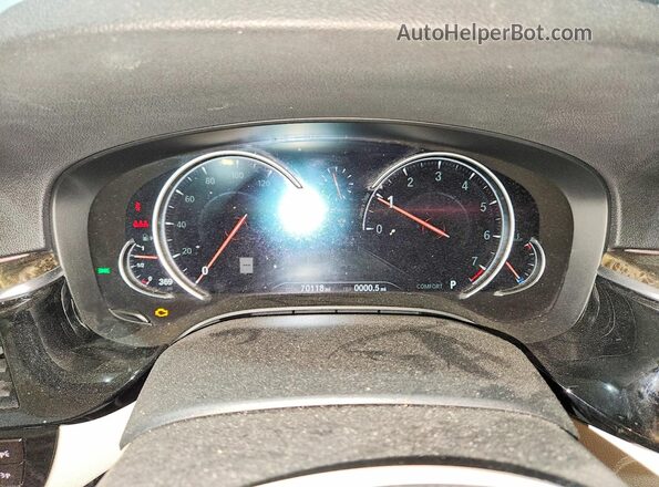 WBAJE7C51JWD53108 2018 BMW 5 SERIES Blue Вид щитка приладів