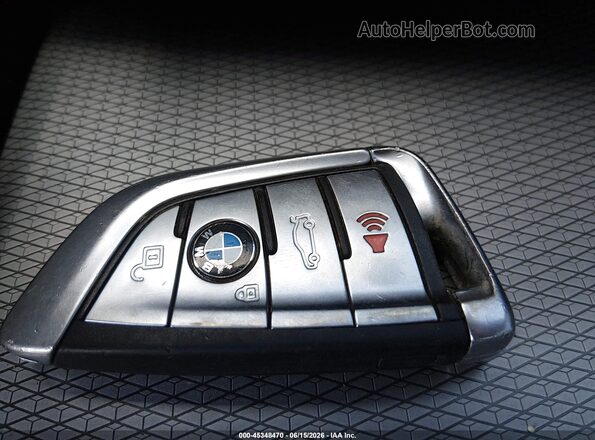 WBAJE7C52KWW17306 2019 BMW 5 SERIES White Вид панелі приладів
