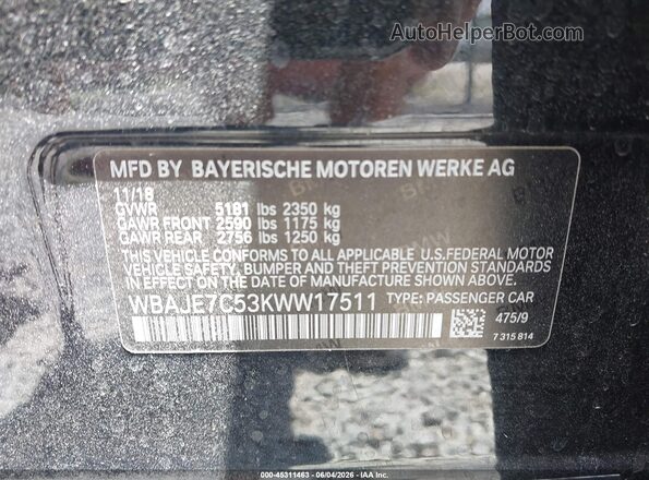WBAJE7C53KWW17511 2019 BMW 5 SERIES Black Engine compartment view