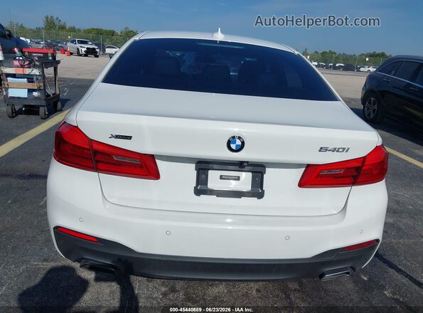 WBAJE7C55KWW14917 2019 BMW 5 SERIES White 