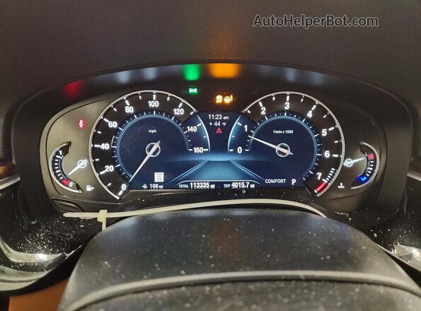 WBAJE7C59KWW05251 2019 BMW 5 SERIES Blue Вид щитка приладів