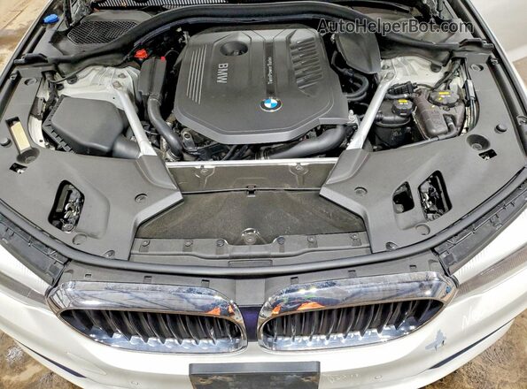 WBAJE7C5XJWC57526 2018 BMW 5 SERIES White Вид задньої частини салону