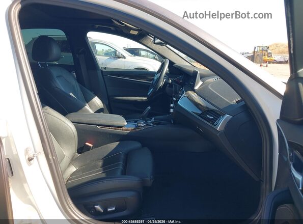 WBAJR3C03LCE48100 2020 BMW 5 SERIES White Widok wnętrza z przodu