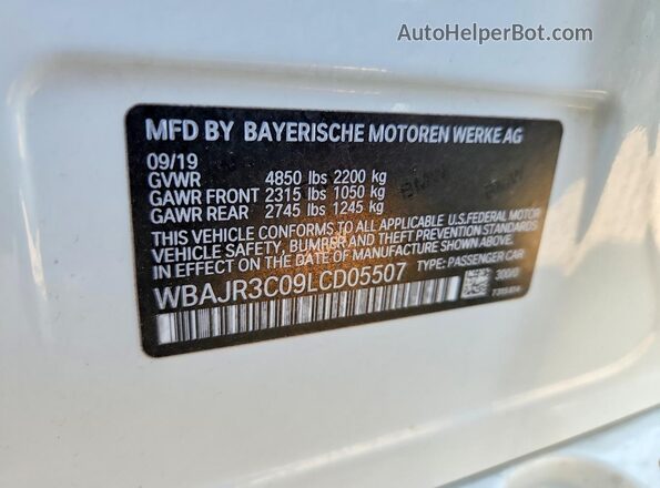 WBAJR3C09LCD05507 2020 BMW 5 SERIES White Widok komory silnika