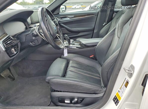 WBAJR7C02LCE53747 2020 BMW 5 SERIES Белый Вид салона спереди