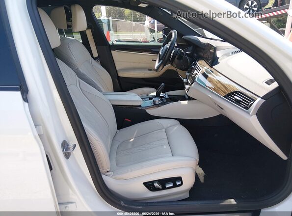WBAJS7C00LBN96011 2020 BMW 5 SERIES White Սալոնի դիմացի տեսք