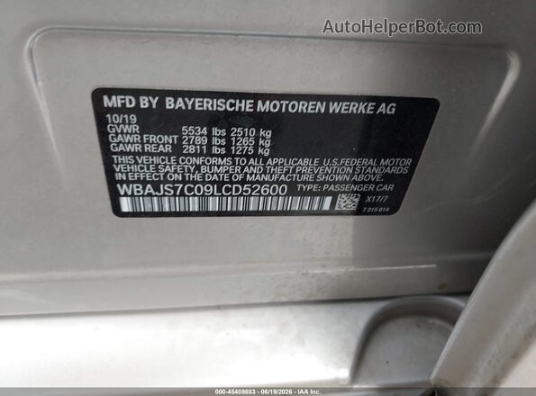 WBAJS7C09LCD52600 2020 BMW 5 SERIES Silver Engine compartment view