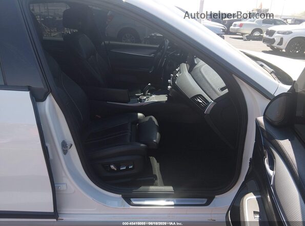WBAJV6C55JBK07518 2018 BMW 6 SERIES White Vista interior delantera