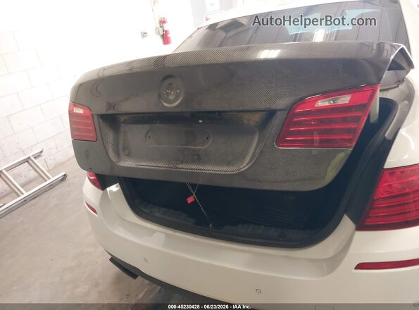 WBAKP9C51GD981004 2016 BMW 5 SERIES White Front view