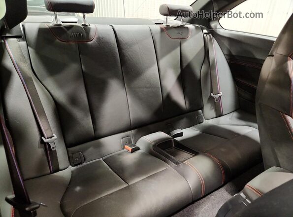 WBS2U7C03L7E99191 2020 BMW M2 Gray უკანა სავარძლების ხედი