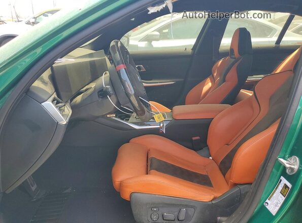 WBS33AY00RFT18587 2024 BMW M3 Green წინა სალონის ხედი