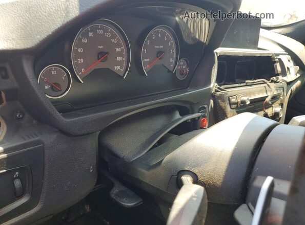WBS3R9C31HA014095 2017 BMW M4 White Widok zestawu wskaźników