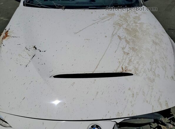 WBS3R9C31HA014095 2017 BMW M4 White Widok wnętrza z tyłu