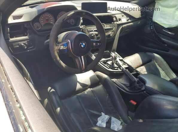 WBS3R9C31HA014095 2017 BMW M4 White Widok deski rozdzielczej