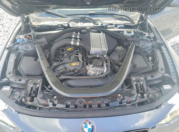 WBS3R9C31HA014212 2017 BMW M4 Серый Вид задней части салона