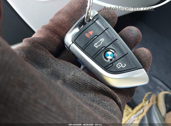 WBS43AY0XRFT44571 2024 BMW M3 Blue Առջևի վահանակի տեսք
