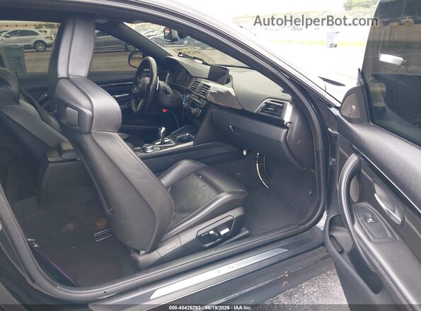 WBS4Y9C5XJAA85376 2018 BMW M4 Черный Вид салона спереди