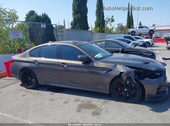 WBS83CH03NCK94802 2022 BMW M5 Серый Вид задней части салона