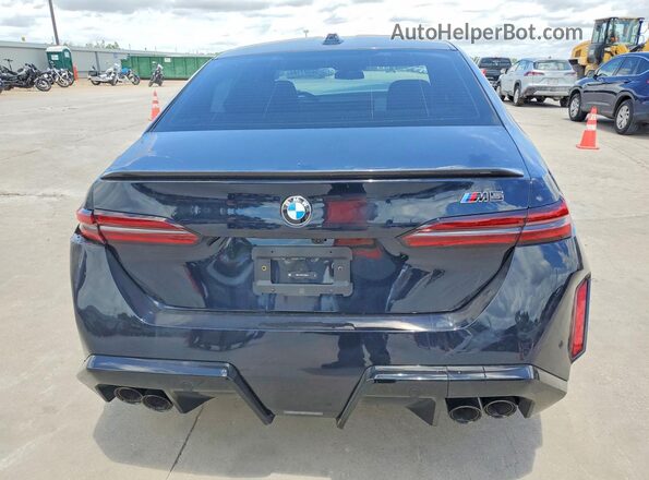 WBS83FK02TCW63513 2026 BMW M5 Charcoal Вид ззаду