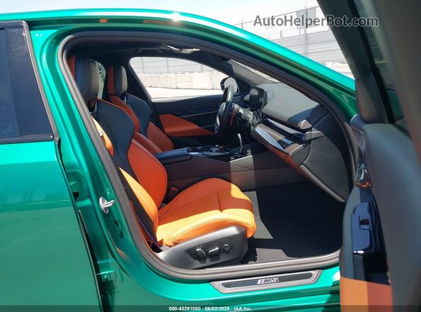 WBS83FK08TCW51768 2026 BMW M5 Green Вид салону спереду