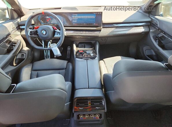 WBS83GV06TCW71762 2026 BMW M5 Green წინა პანელის ხედი