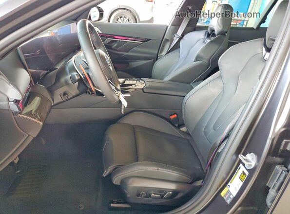 WBS83GV09TCW16447 2026 BMW M5 Gray Սալոնի դիմացի տեսք