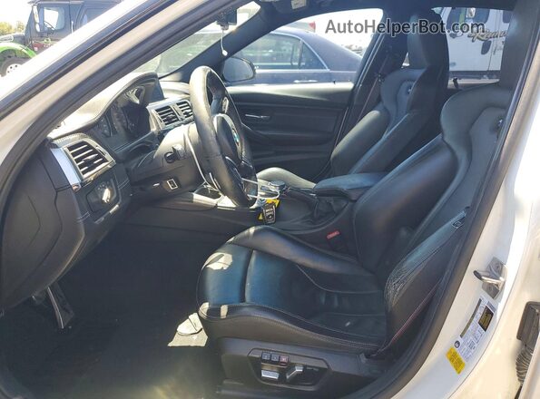 WBS8M9C34H5G85986 2017 BMW M3 White Widok wnętrza z przodu