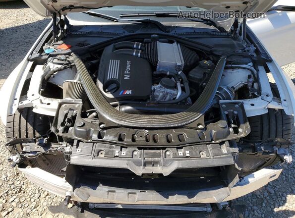 WBS8M9C59J5L71609 2018 BMW M3 White უკანა სალონის ხედი