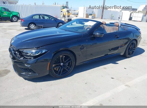 WBSDZ0C00PCL36476 2023 BMW M8 Черный Передняя левая четверть