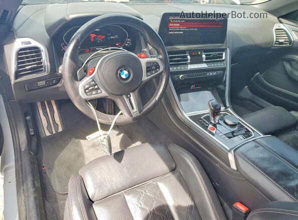 WBSDZ0C07PCK98437 2023 BMW M8 Серый Вид панели приборов