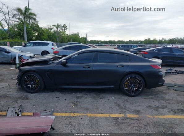 WBSGV0C04RCP30509 2024 BMW M8 Black Vista interior de 360 grados