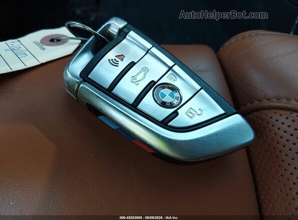 WBSJF0C56KB285507 2019 BMW M5 Gray Dashboard view
