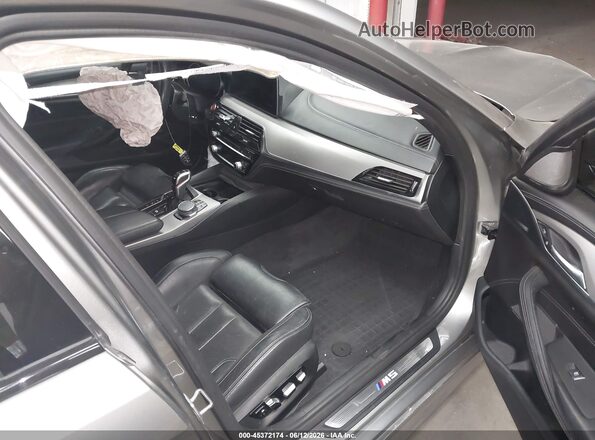 WBSJF0C59JB283636 2018 BMW M5 Серый Вид салона спереди