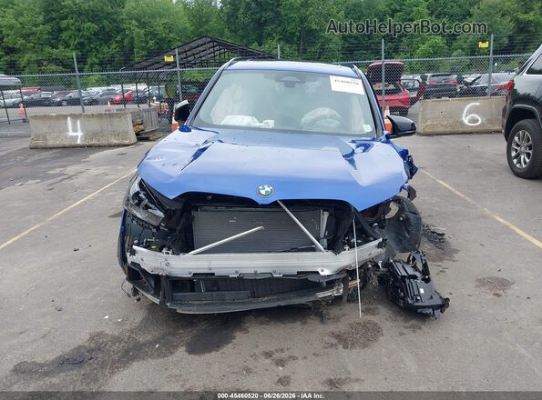 WBX13EF0XT5550753 2026 BMW X1 Blue Առջևի վահանակի տեսք